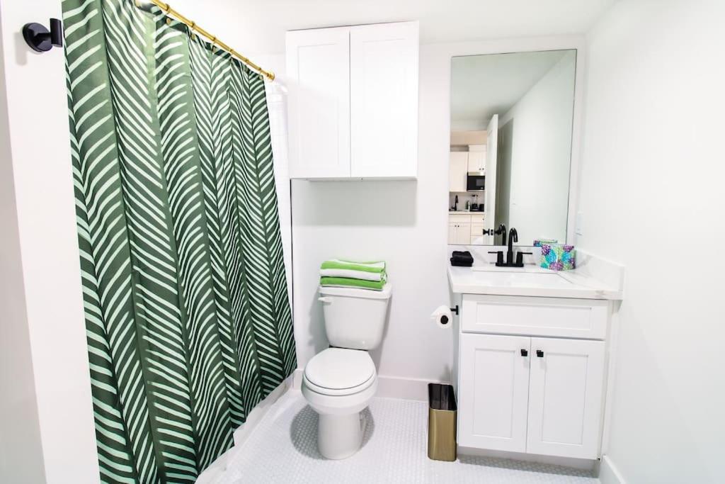 Summer Tropics Studio Apartment Two Queen Beds 加尔维斯敦 外观 照片